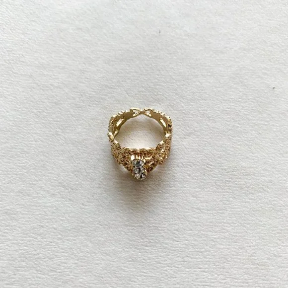 Gold Filigree Ring - Picture 3 of 4